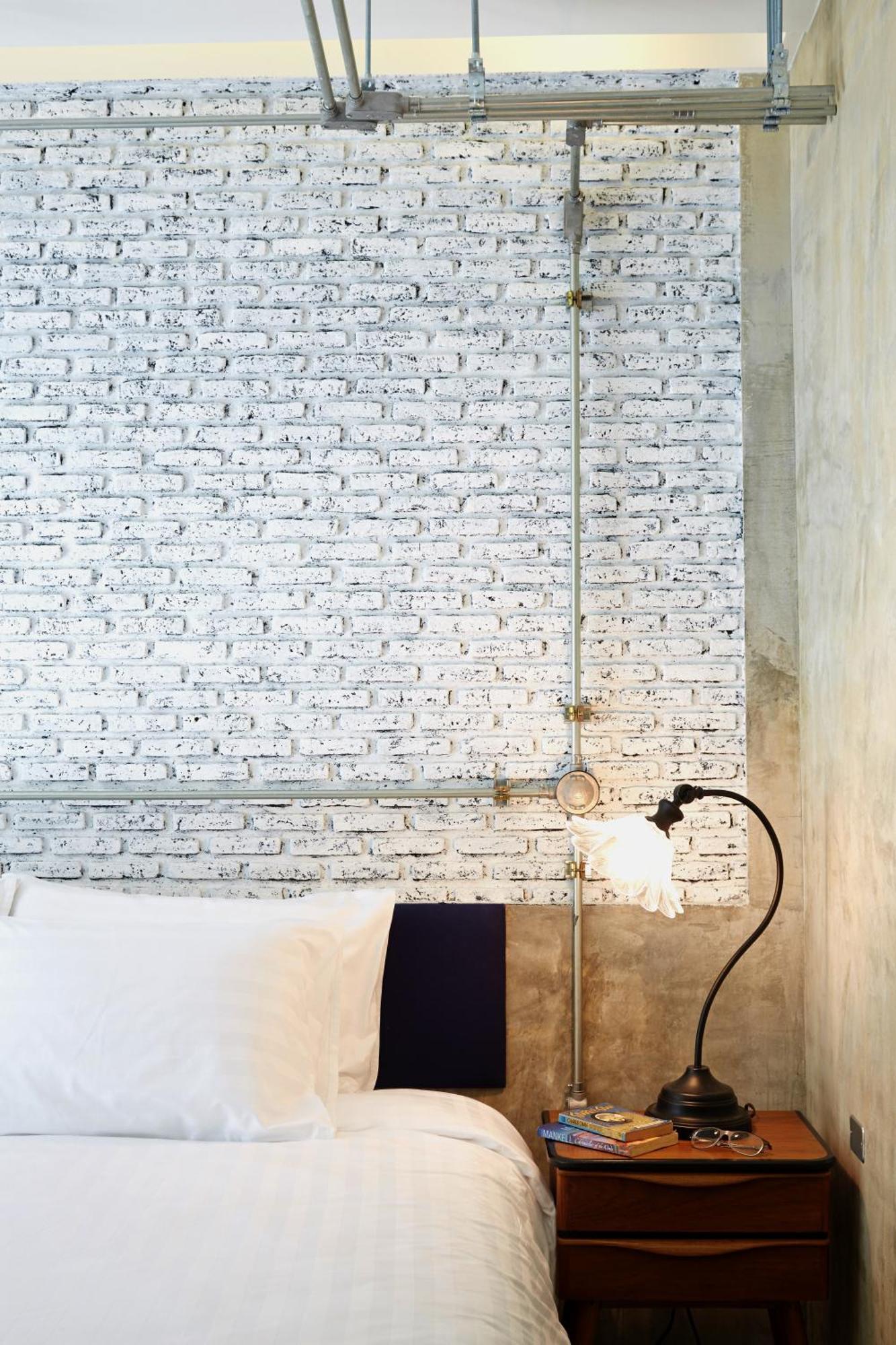 The Restro Hotel Hua Hin Room photo